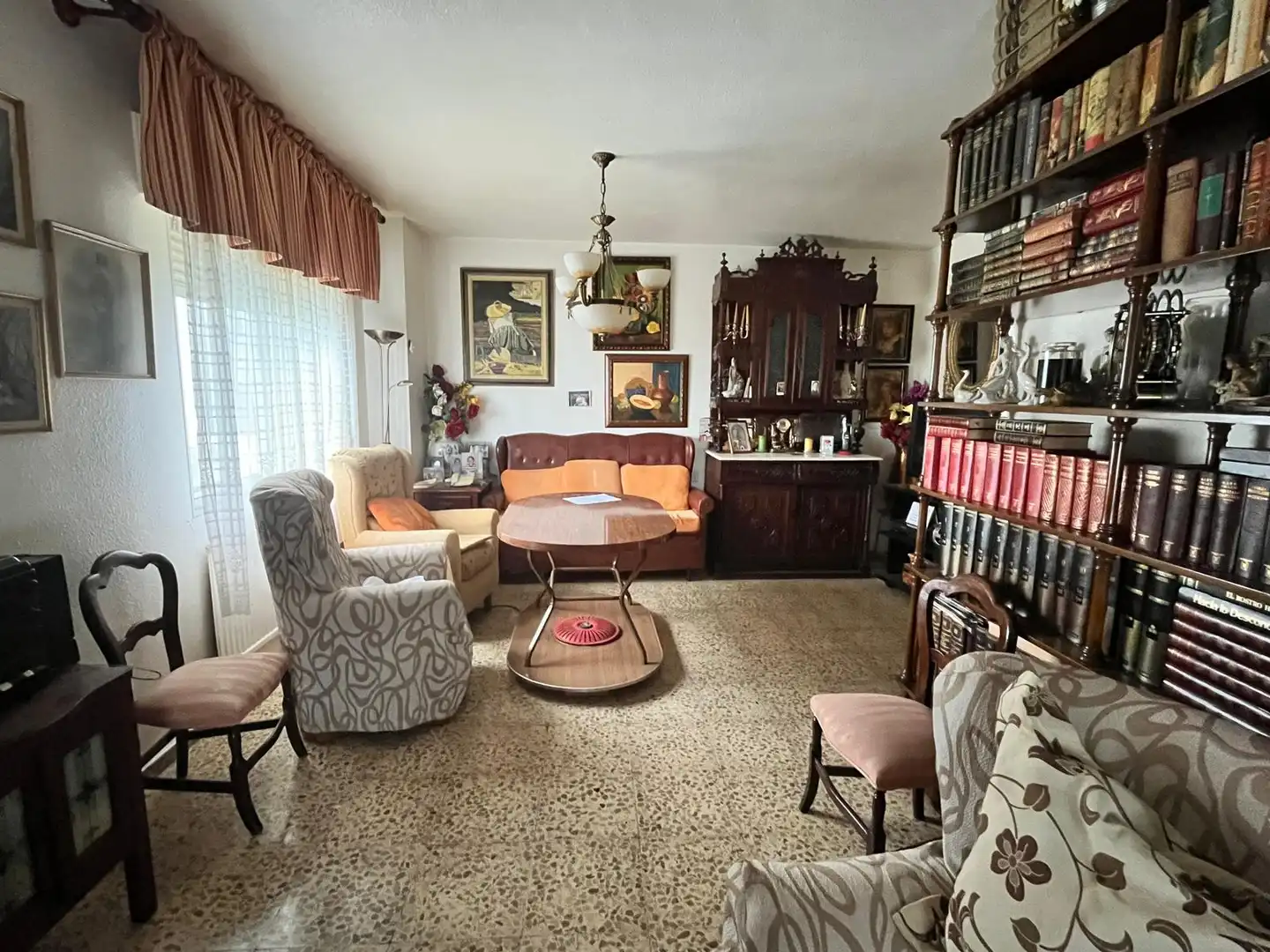 Sala de estar de Piso en venta en Trujillo con Calefacción, Terraza y Horno