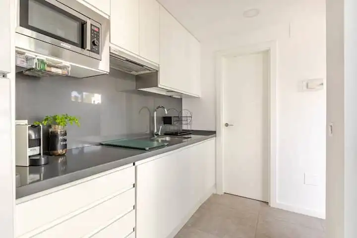 Cuina de Casa o xalet en venda en Bormujos amb Jardí privat i Terrassa