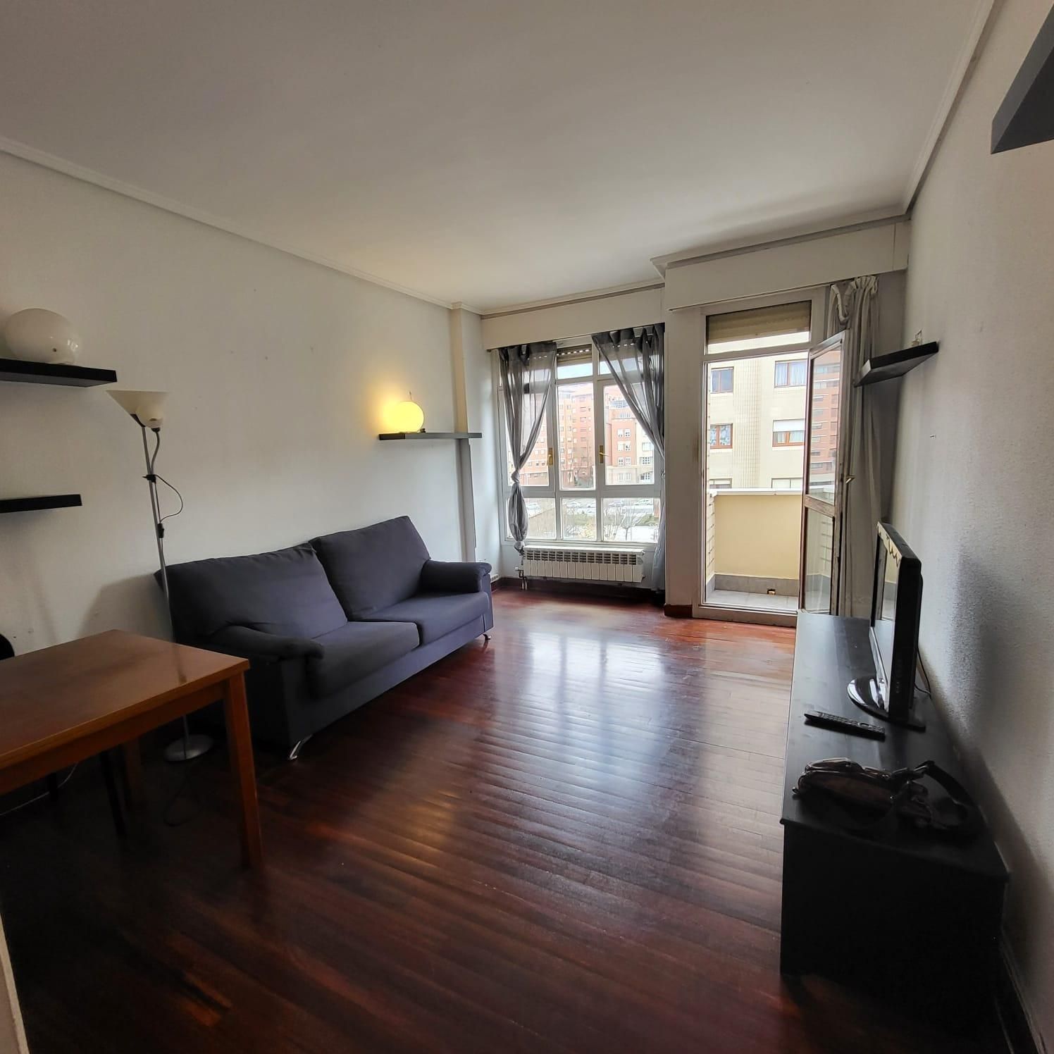 Sala de estar de Piso en venta en Bilbao  con Calefacción