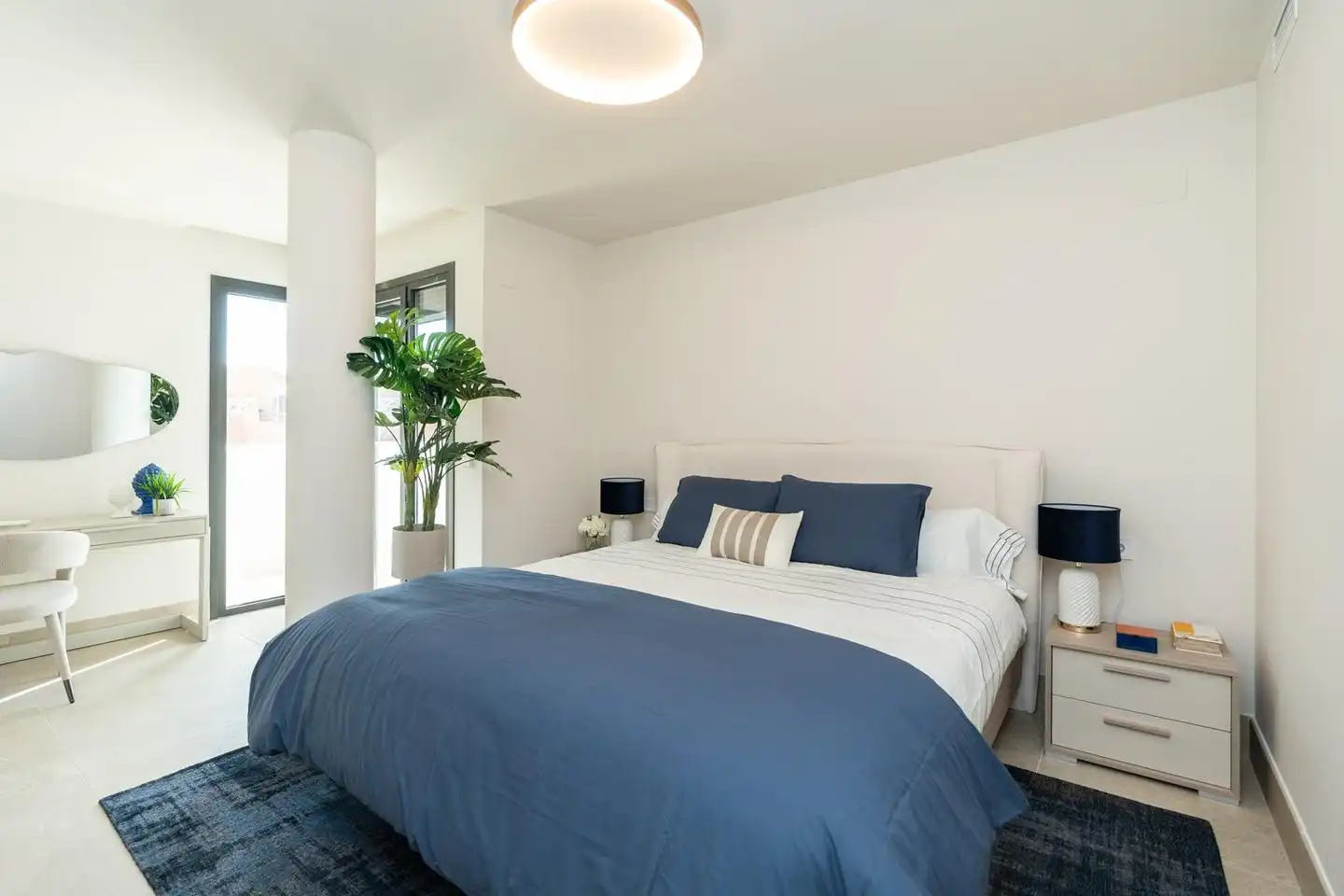 Bedroom of Apartments for sale in Benahavís  with Air Conditioner, Heating and Terrace