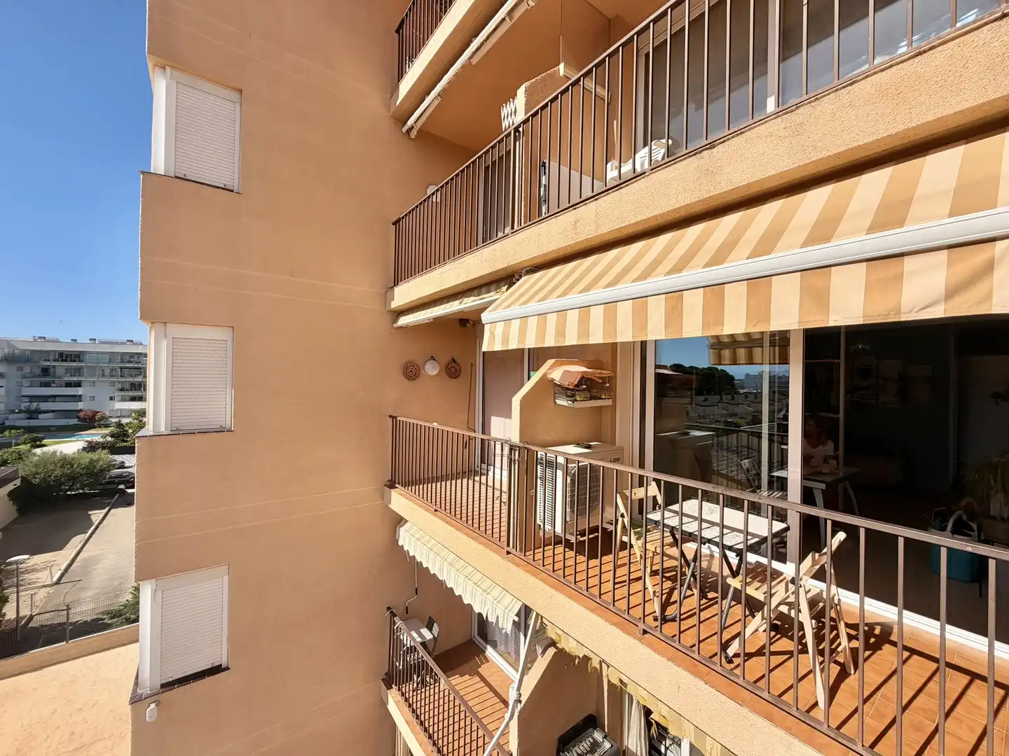Terrassa de Pis en venda en Roses amb Calefacció, Jardí privat i Piscina