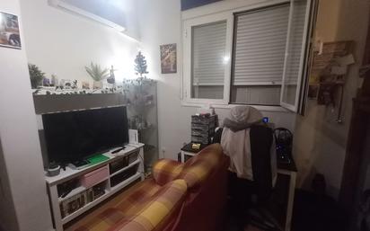 Living room of Flat for sale in  Madrid Capital  with Air Conditioner, Heating and Storage room