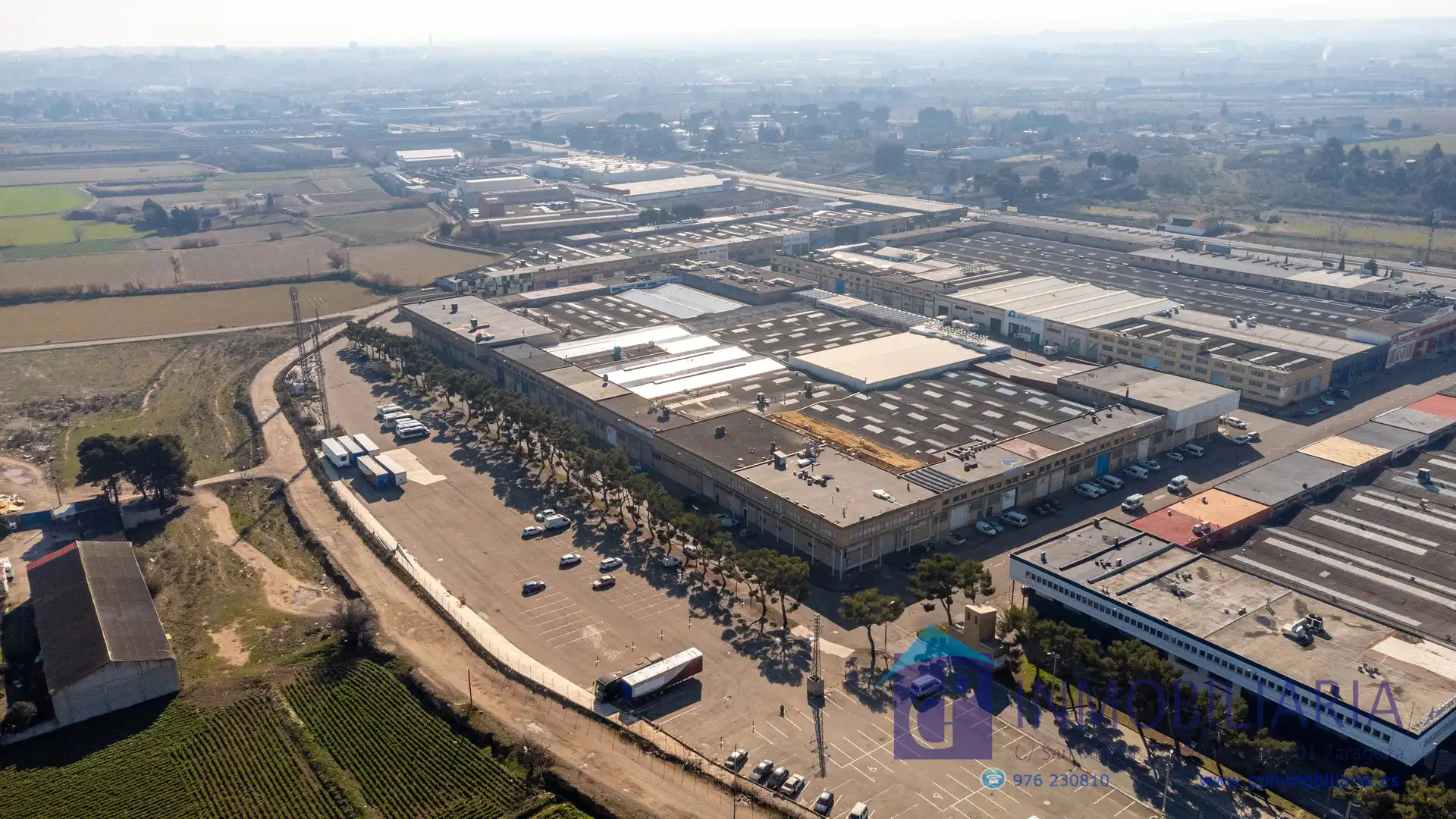 Vista exterior de Nave industrial en venta en Zaragoza