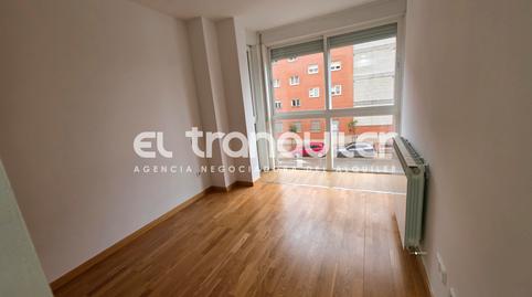 Foto 2 de Pis de lloguer a Calle la Adrada, Ensanche de Vallecas - La Gavia,  Madrid Capital