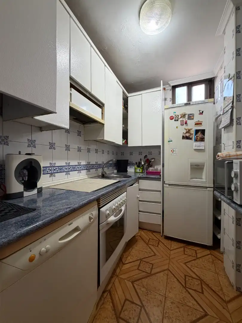 Kitchen of Flat for sale in Plasencia  with Air Conditioner, Heating and Furnished