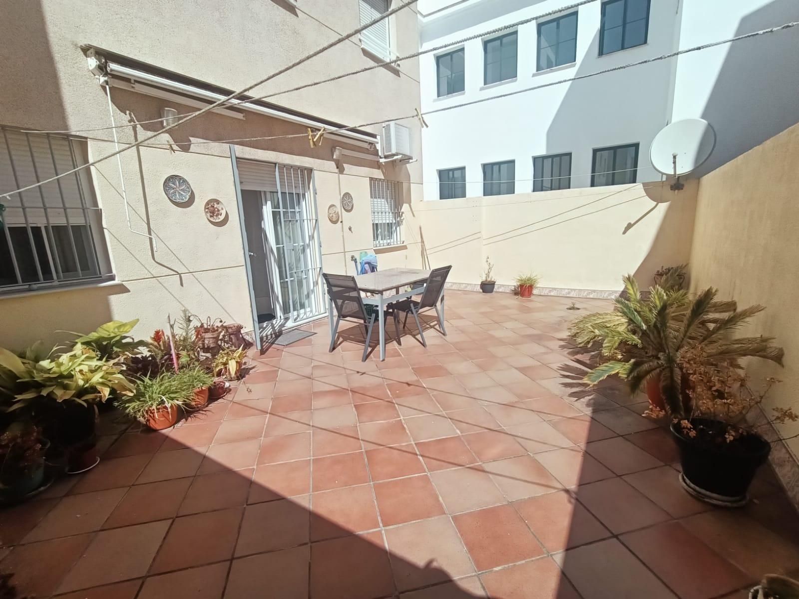 Terrasse von Wohnung zum Verkauf in Chiclana de la Frontera mit Klimaanlage, Terrasse und Balkon