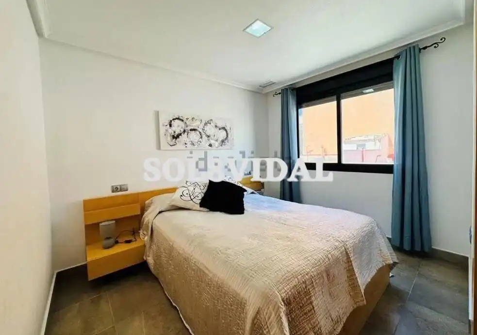 Bedroom of Flat for sale in Torrevieja  with Air Conditioner, Private garden and Furnished