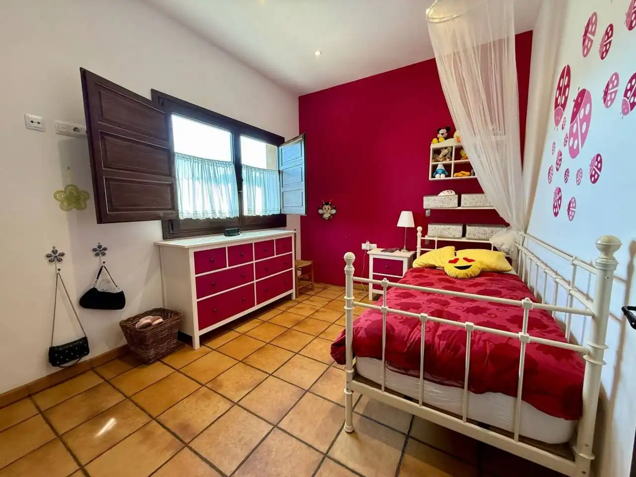 Dormitori de Casa o xalet en venda en Montornès del Vallès amb Calefacció, Jardí privat i Terrassa