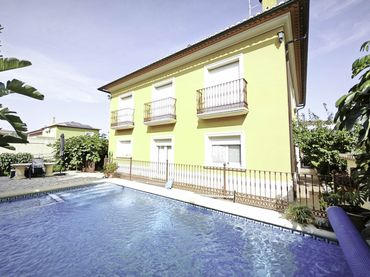 Villa con balcone in vendita a Pedreguer