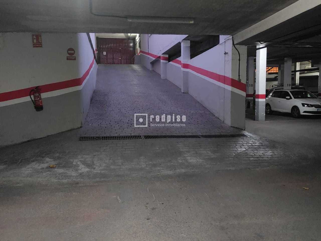 Parking of Garage for sale in  Madrid Capital