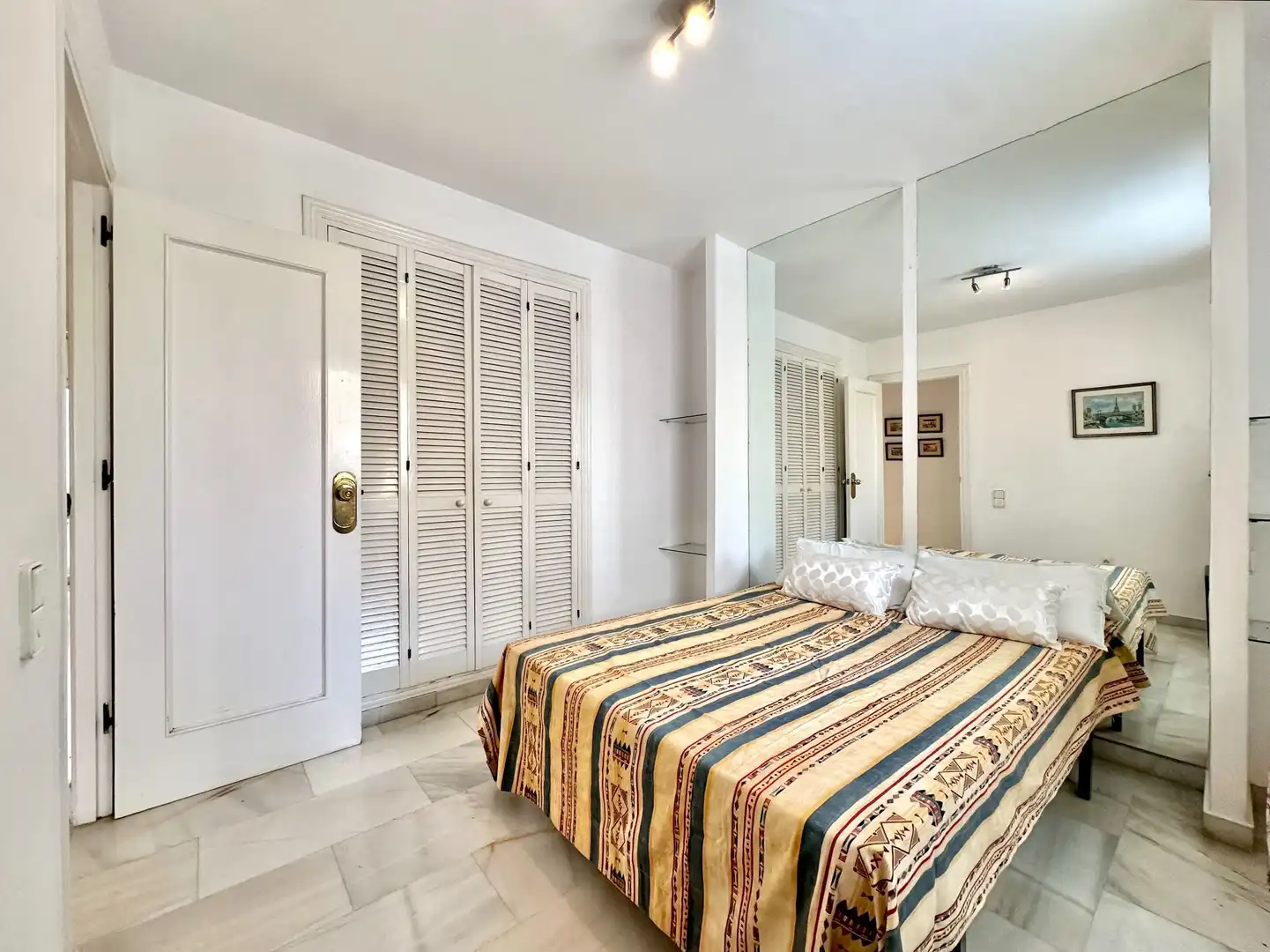 Schlafzimmer von Wohnungen zum Verkauf in Almuñécar mit Terrasse und Möbliert