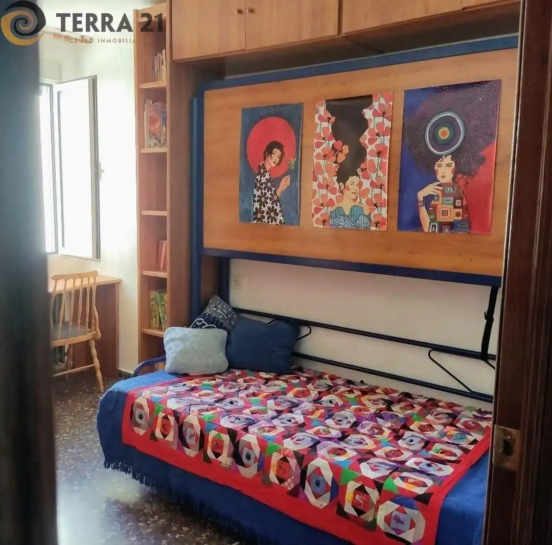 Habitación de Piso de alquiler en Jaén con Amueblado