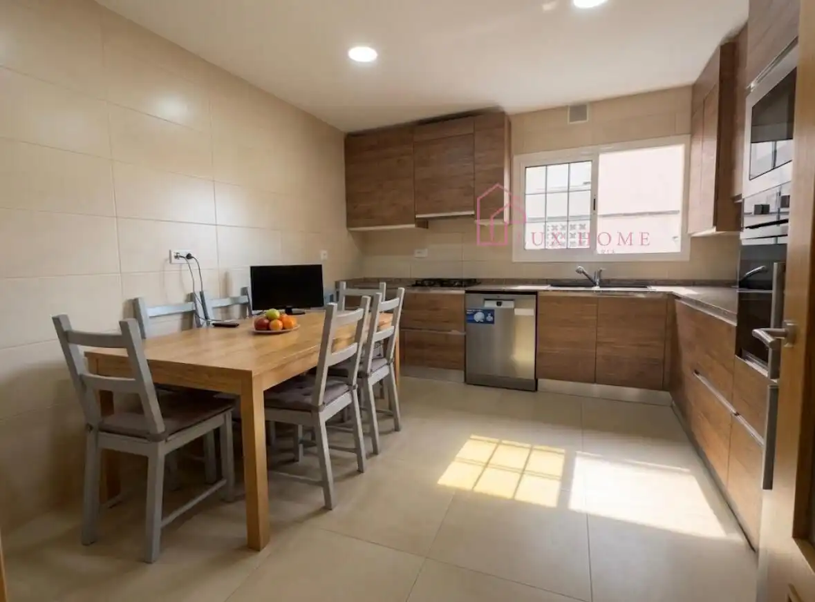 Casa con terraza en venta en Santa Perpètua de Mogoda, imagen 3