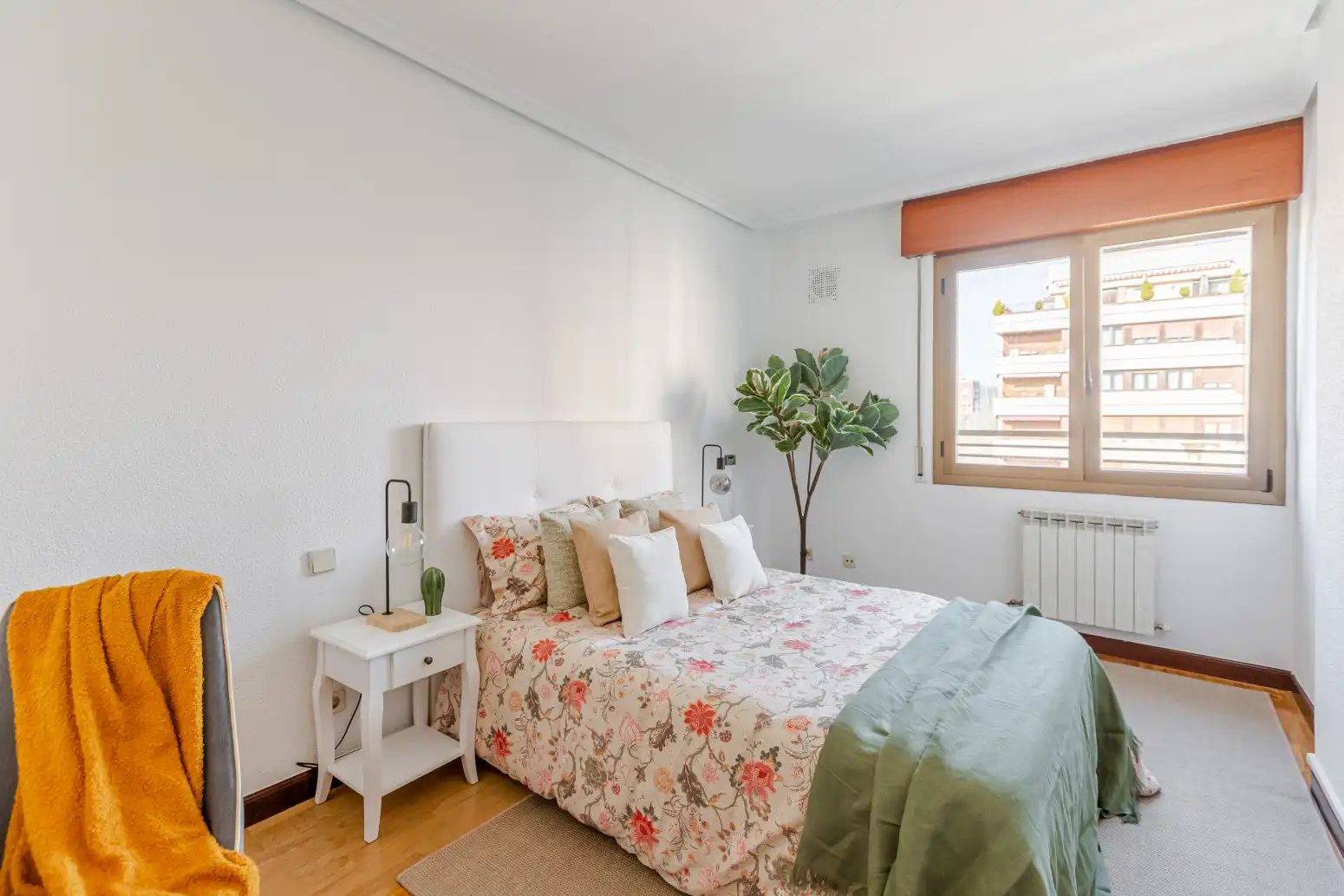 Habitación de Piso en venta en  Pamplona / Iruña con Calefacción, Parquet y Trastero