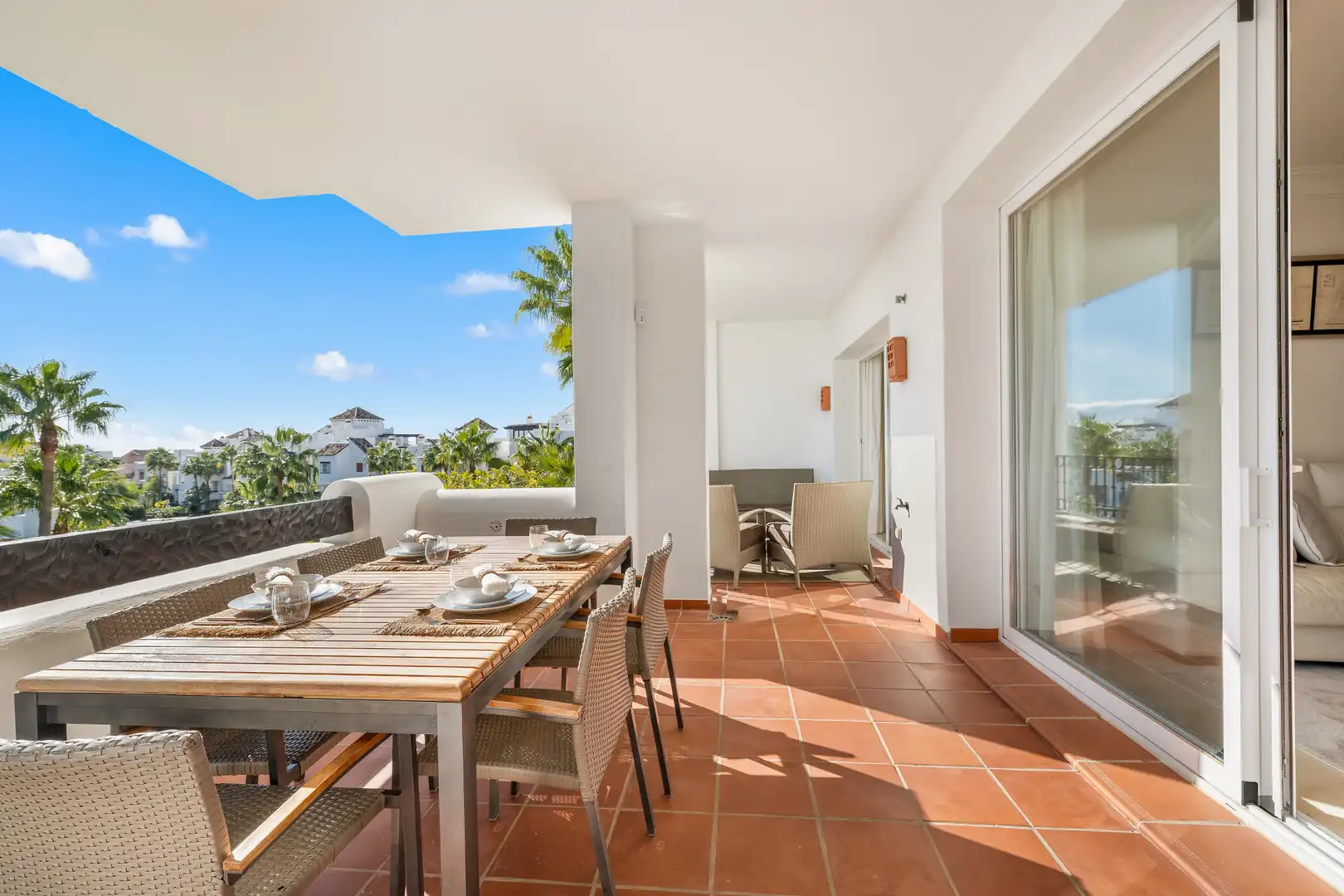Terrasse von Wohnungen zur Miete in Benahavís mit Klimaanlage, Terrasse und Schwimmbad