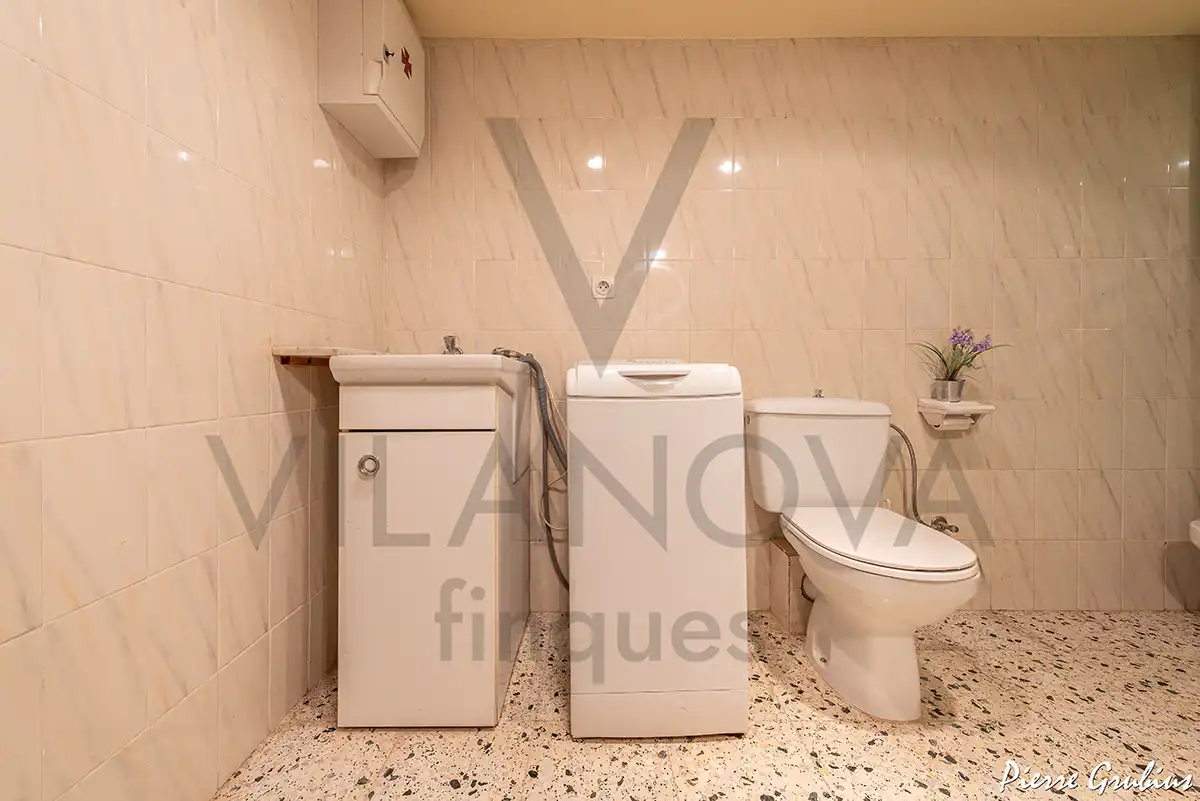 Bany de Finca rústica en venda en Montblanc amb Calefacció, Terrassa i Traster