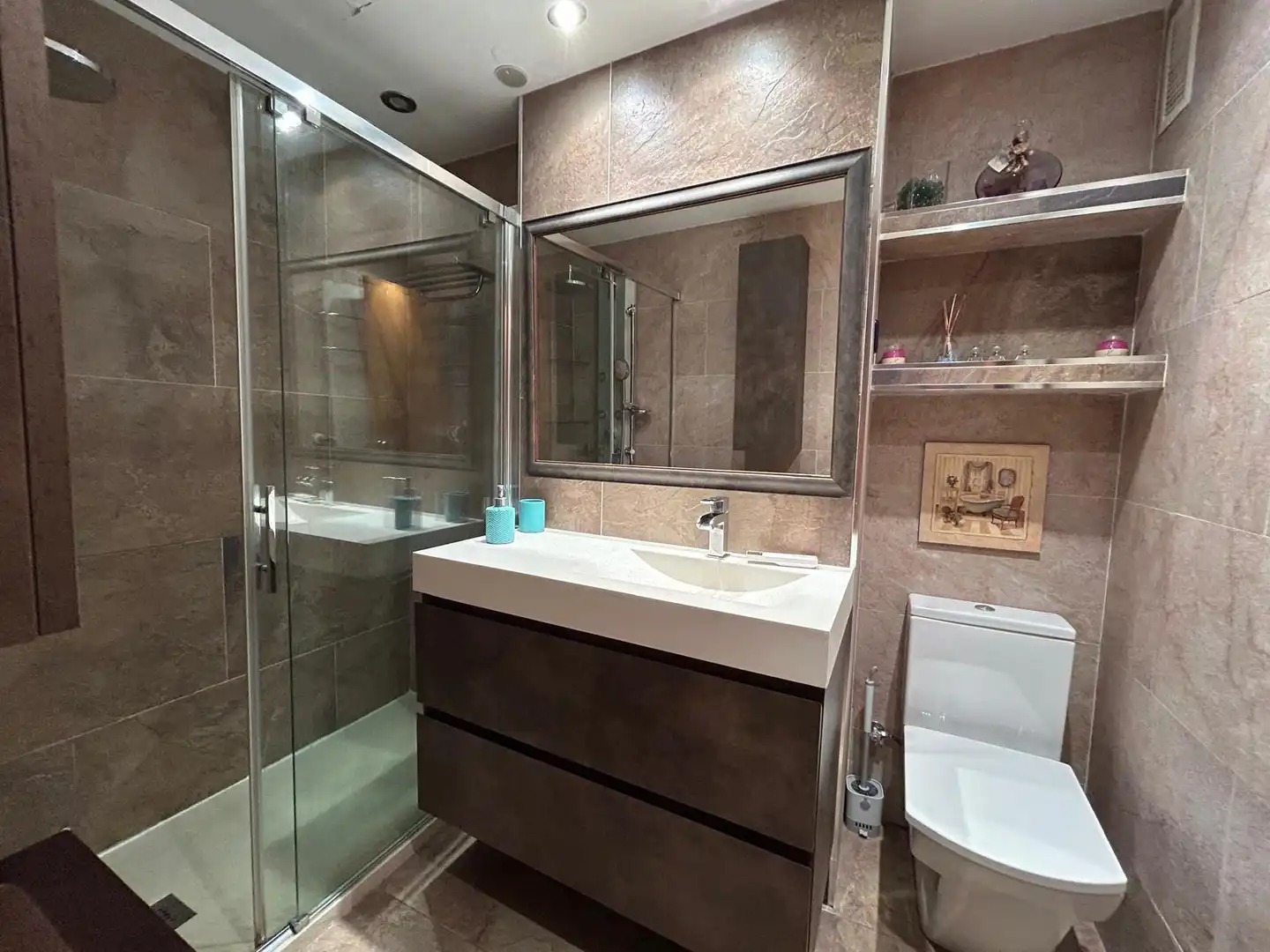 Flat for sale in Avenida FELICIDAD, Los Rosales