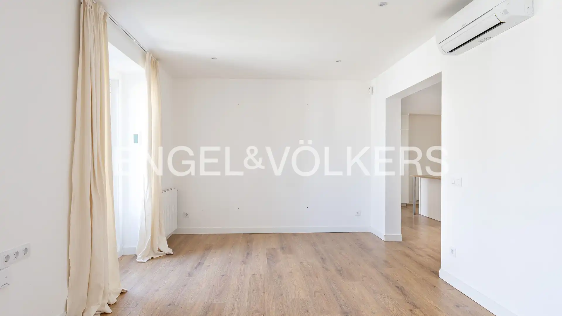 Wohnzimmer von Wohnung zum Verkauf in  Madrid Capital mit Klimaanlage, Heizung und Abstellraum