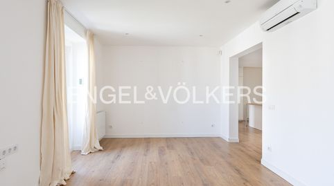 Foto 2 von Wohnung zum Verkauf in Palacio, Madrid Capital