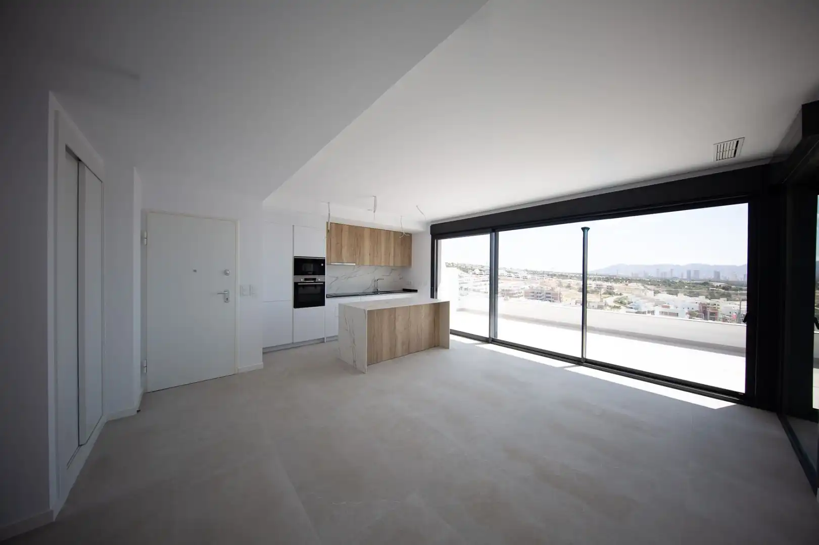 Cocina de Ático de alquiler en Finestrat con Aire acondicionado, Calefacción y Jardín privado