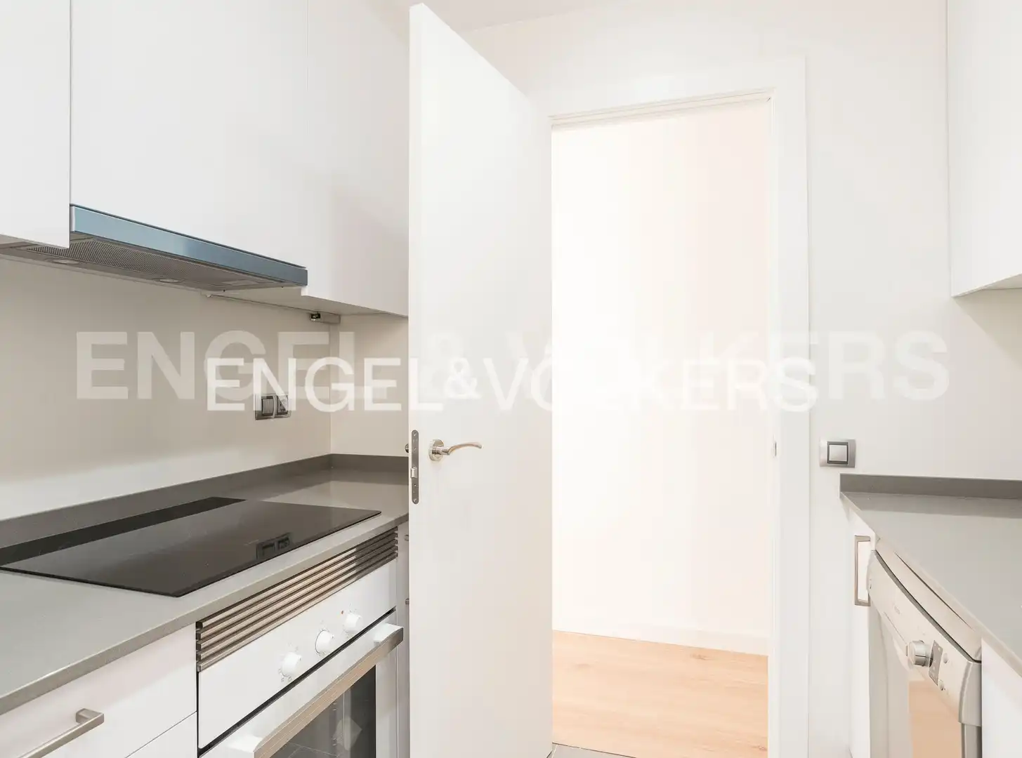 Cuina de Pis en venda en Barcelona amb Aire condicionat, Calefacció i Parquet