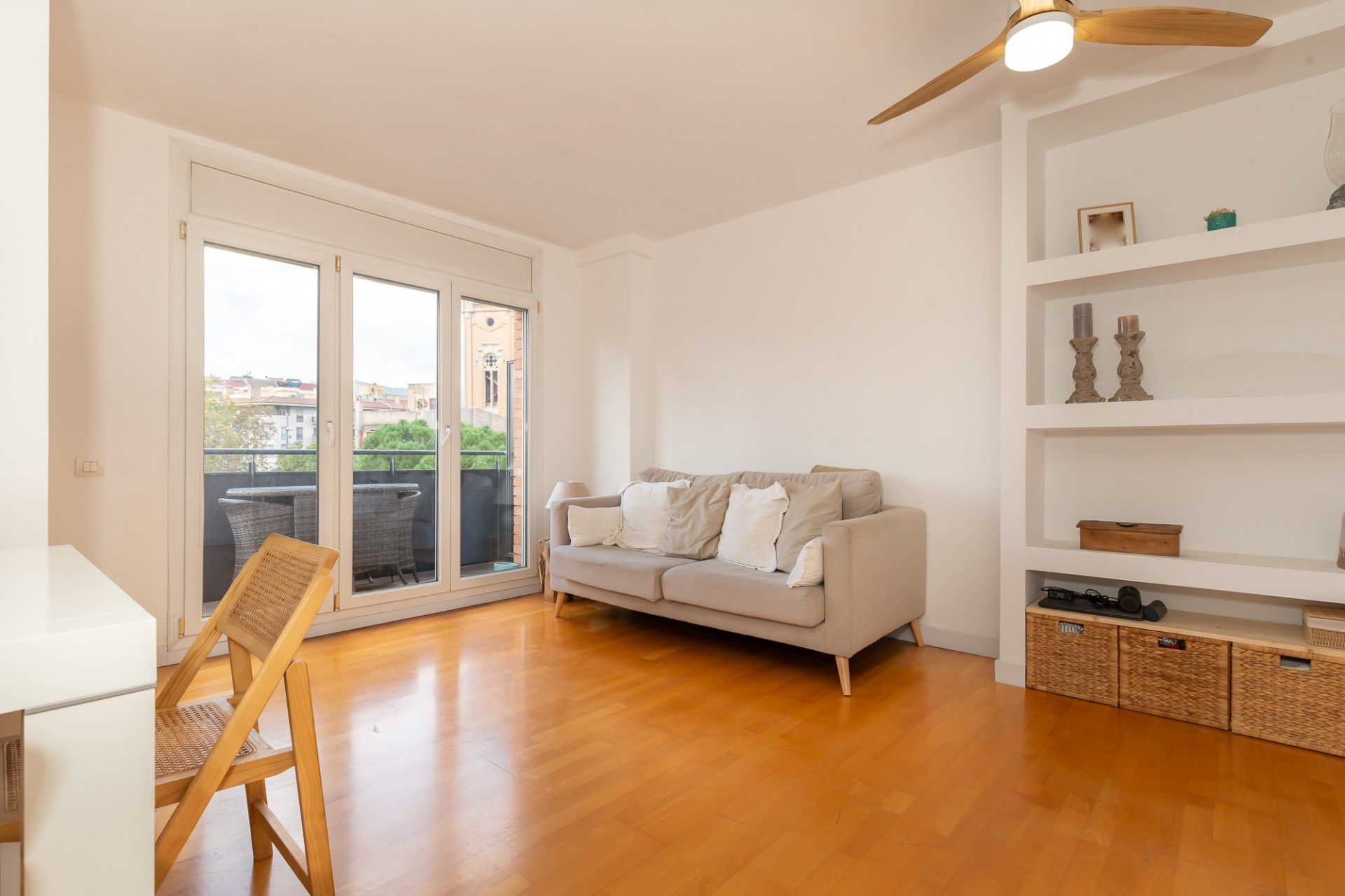 Living room of Attic for sale in  Barcelona Capital  with Air Conditioner, Heating and Terrace