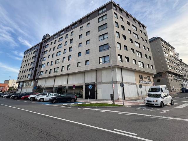 Local comercial en Alquiler en Rua 25 de Xullo en Alto del Castaño