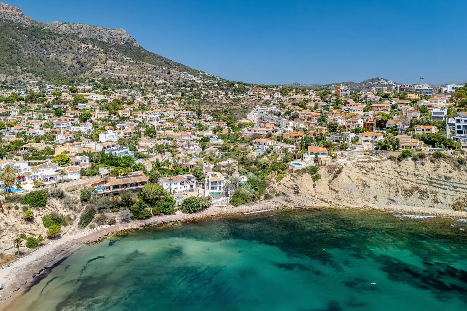 Vista exterior de Apartament en venda en Calpe / Calp amb Aire condicionat, Jardí privat i Traster