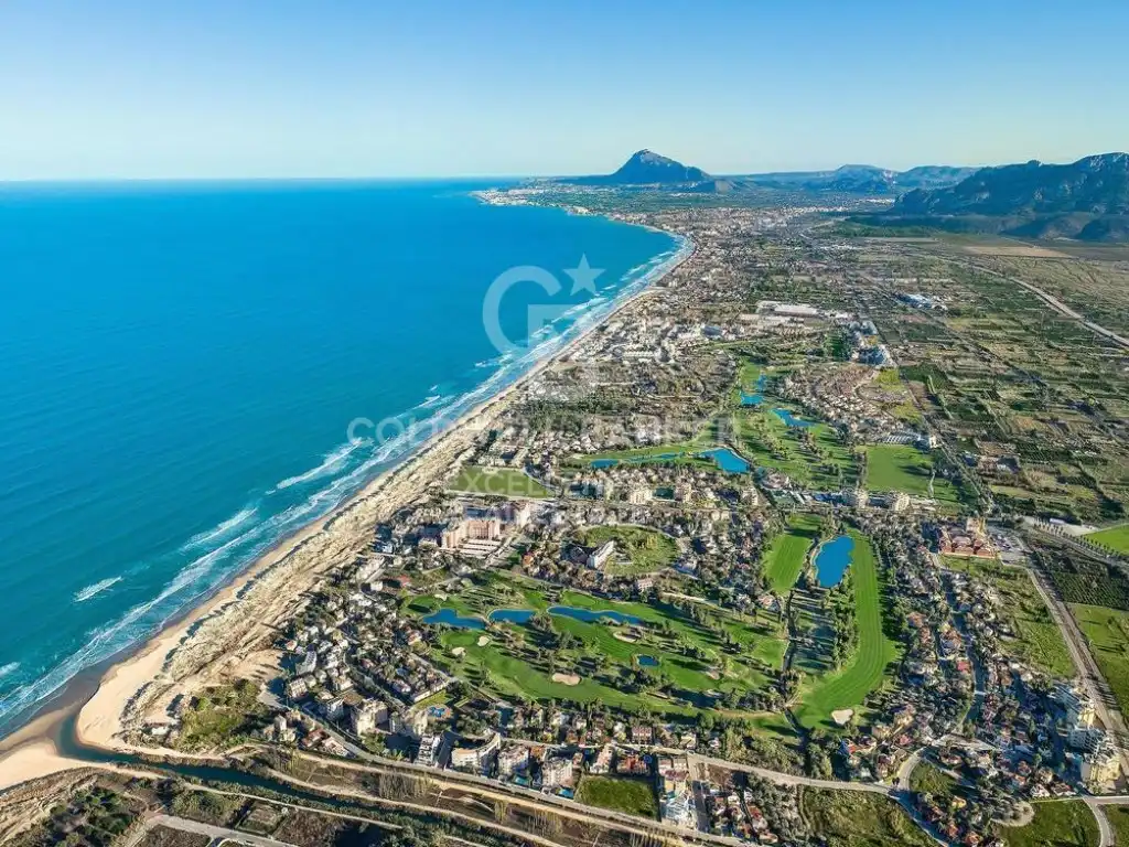 Flat for sale in Calle Almirante Roger De Lauria, Oliva Playa