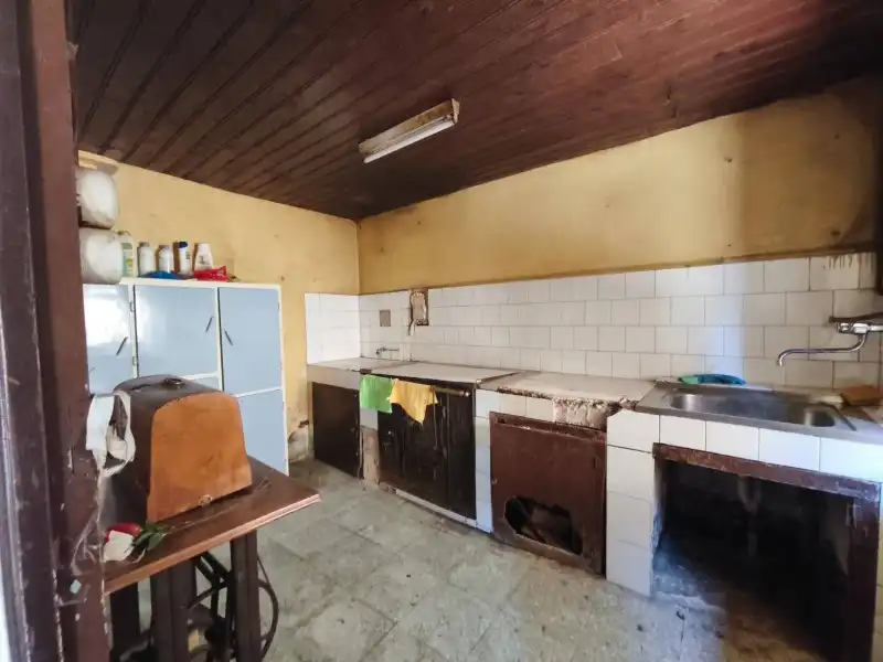Cuina de Casa adosada en venda en Rionansa amb Calefacció i Jardí privat