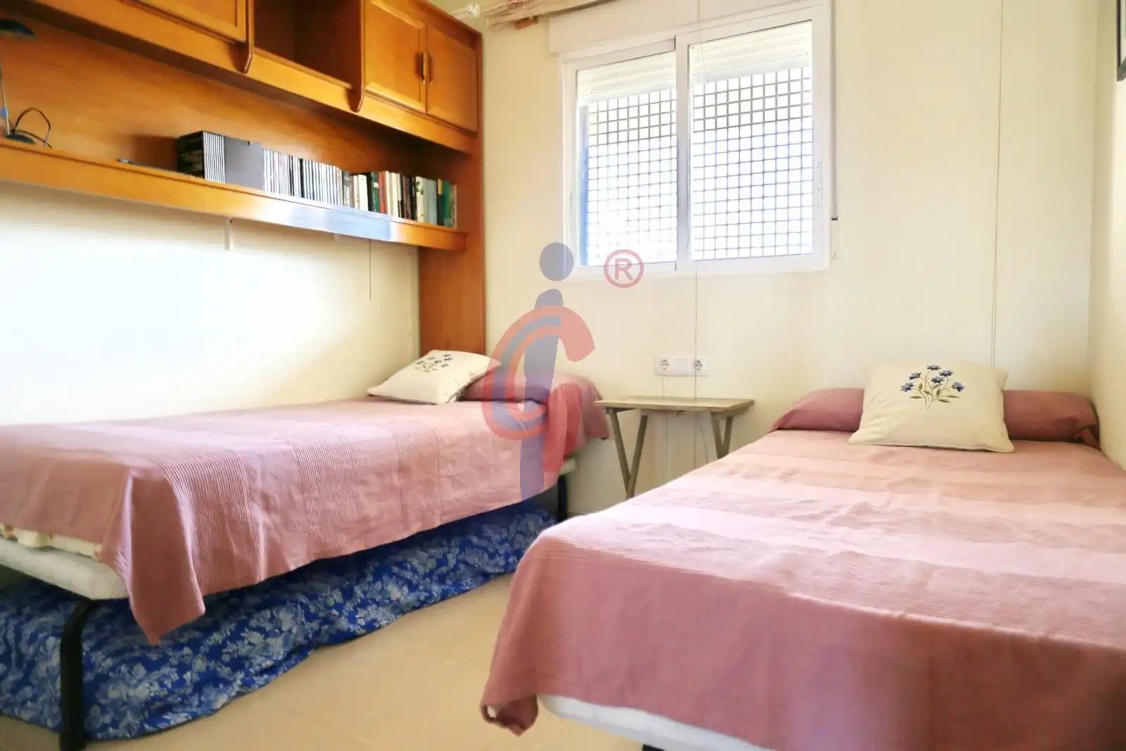 Habitación de Apartamento en venta en Guardamar del Segura con Jardín privado, Terraza y Trastero