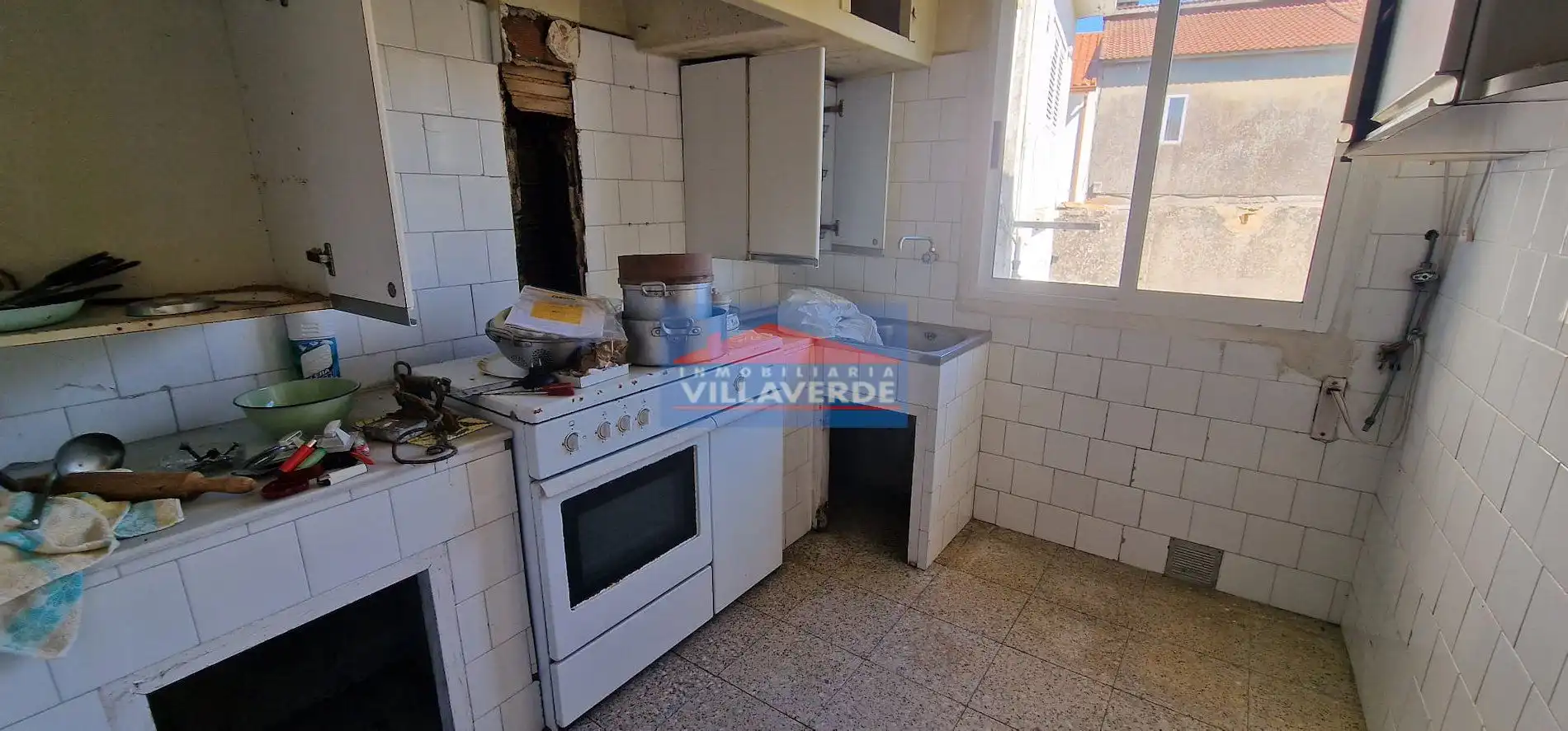 Cuina de Casa o xalet en venda en Cangas 