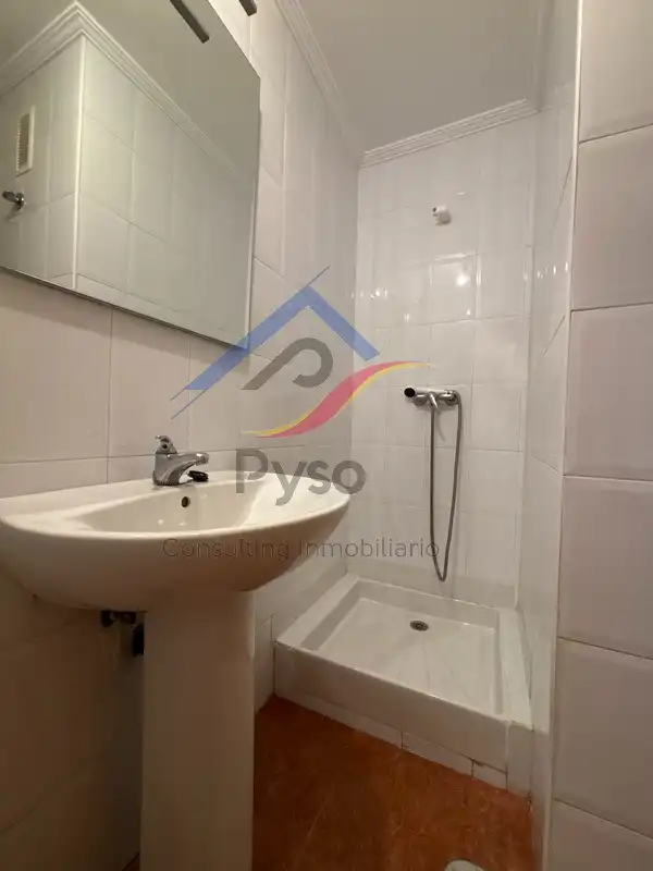 Bany de Àtic en venda en Ruiloba amb Calefacció, Jardí privat i Balcó