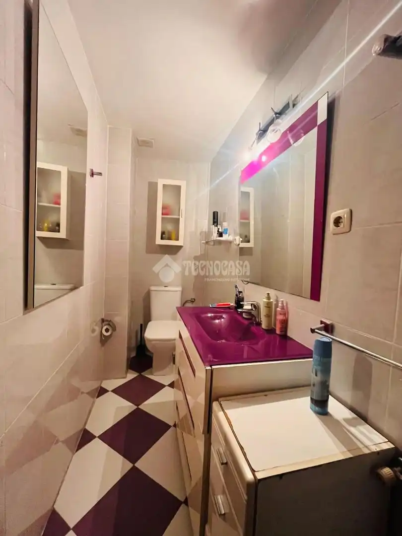 Badezimmer von Wohnung zum Verkauf in Villa de Vallecas