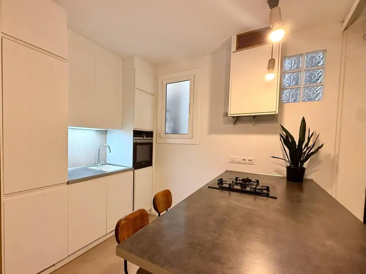 Cocina de Piso de alquiler en Barcelona con Aire acondicionado, Amueblado y Balcón