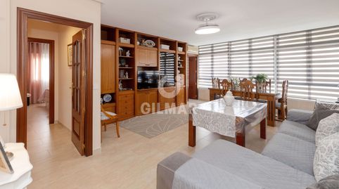 Foto 3 de Piso en venta en Puerto de Estepona, Estepona