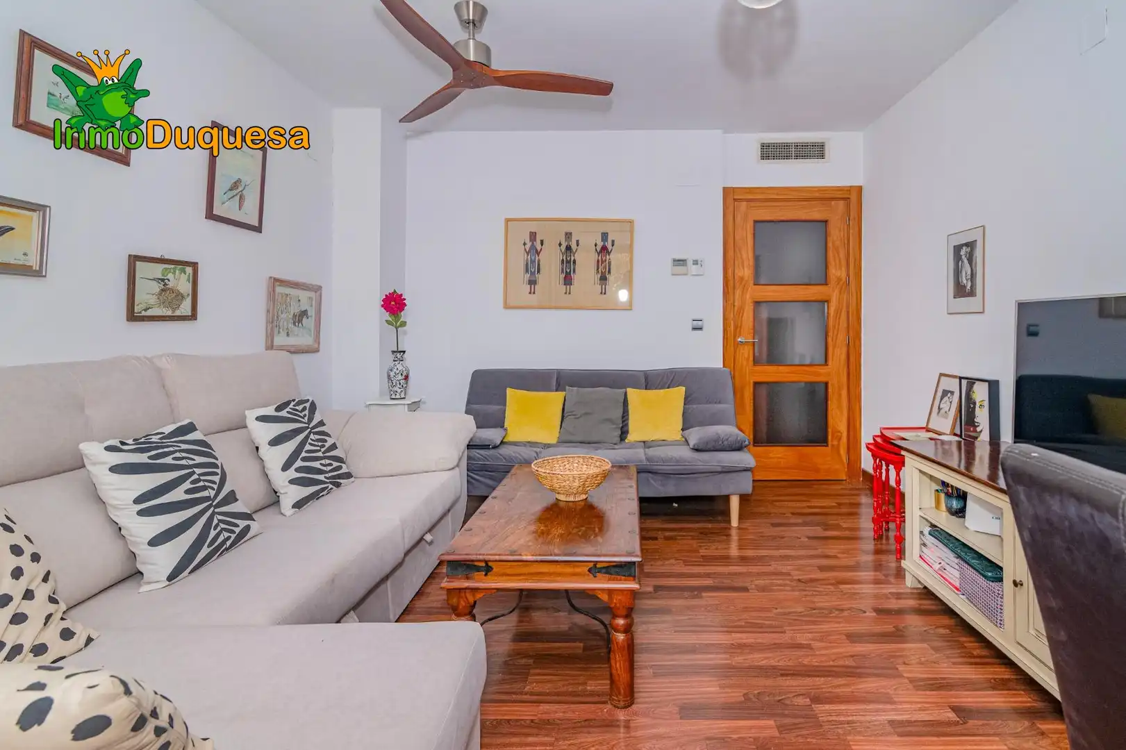Sala de estar de Piso en venta en Granada con Aire acondicionado, Calefacción y Jardín privado