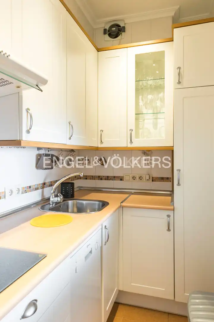 Kitchen of Flat for rent in Madrid  with Air Conditioner and Heating