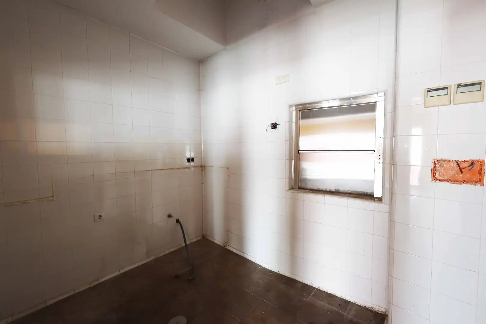 Gemischtgenutztes Gebäude zum Verkauf in Torres de la Alameda, imagen 11