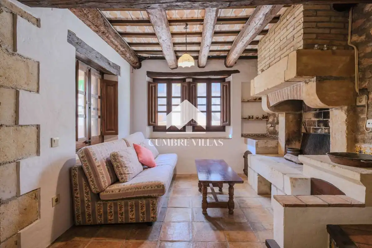 Sala d'estar de Casa o xalet en venda en Sant Pere de Ribes amb Calefacció, Terrassa i Traster