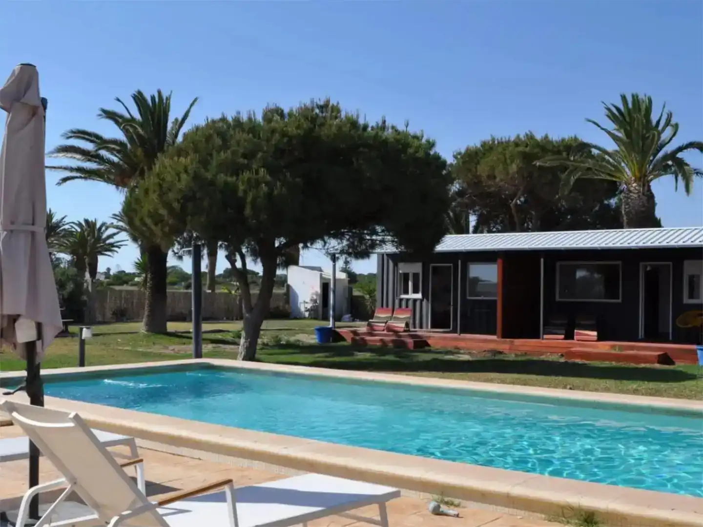 Piscina de Apartamento de alquiler en Barbate con Aire acondicionado, Jardín privado y Piscina