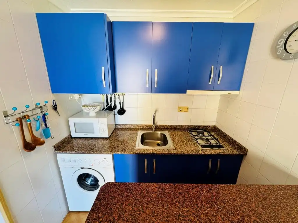 Kitchen of Flat for sale in Torrevieja  with Furnished and Community pool