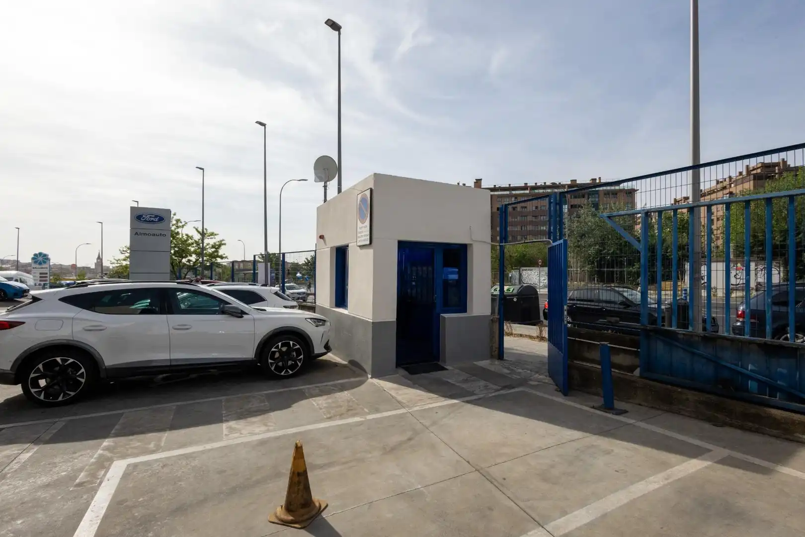 Aparcament de Oficina en venda en Madrid amb Aire condicionat i Calefacció
