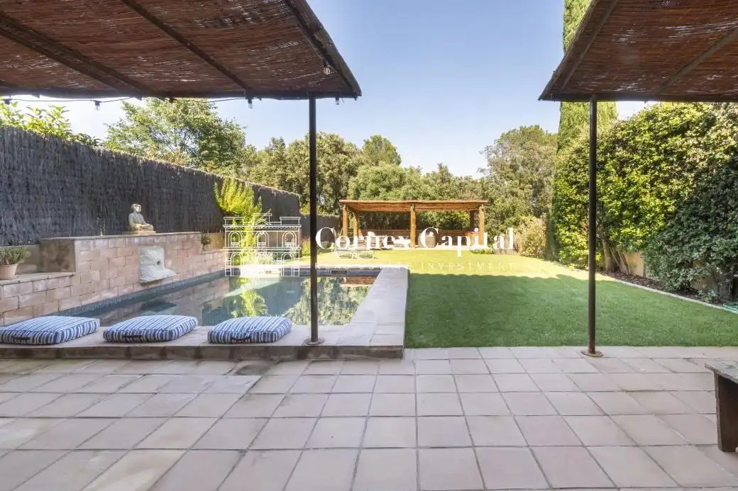 Garten von Haus oder Chalet zur Miete in Vilopriu mit Klimaanlage, Heizung und Privatgarten