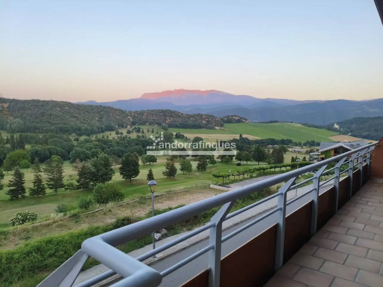 Terraza de Apartamento en venta en Montferrer i Castellbò con Aire acondicionado, Terraza y Trastero