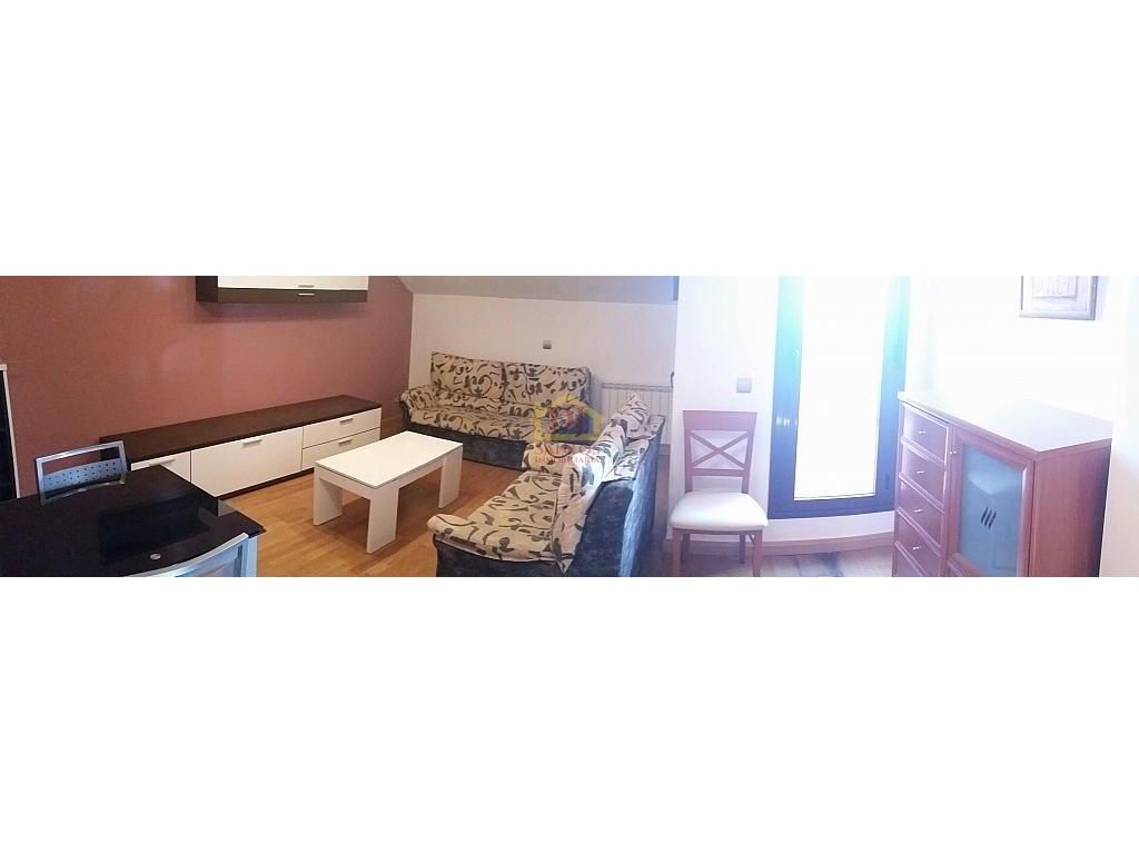 Sala d'estar de Àtic en venda en Salamanca Capital amb Terrassa i Moblat