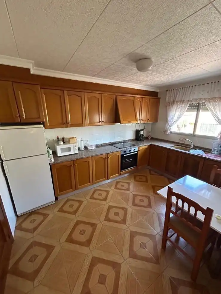 Cuina de Casa o xalet en venda en Vinaròs amb Calefacció, Jardí privat i Terrassa