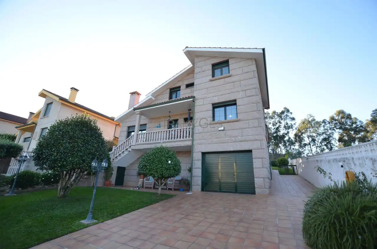 Vista exterior de Casa o chalet en venta en Tui, Pontevedra