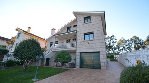 Casa con piscina en venta en LG. TOXEIRA, Tui - habitaclia