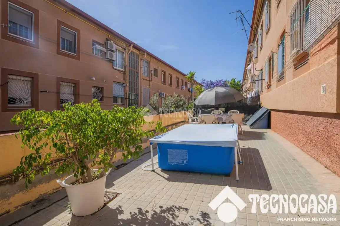 Außenansicht von Wohnung zum Verkauf in Badalona mit Terrasse